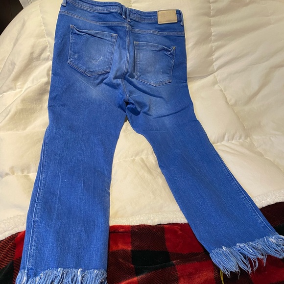 Zara Trafaluc Slouchy Distressed Jeans- Size 10 - Picture 2 of 12